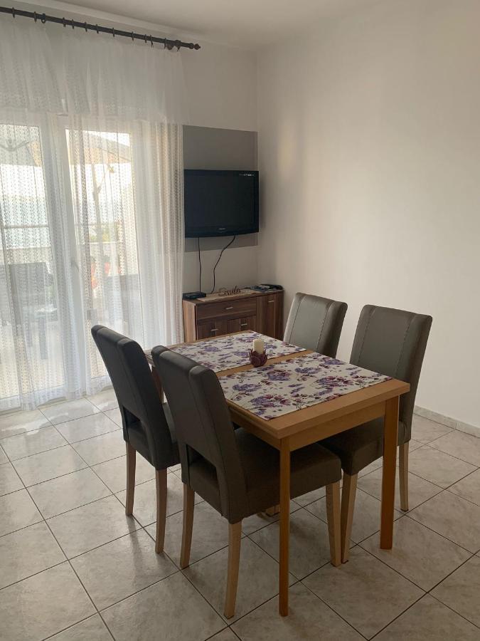 Apartment Jure Trogir Eksteriør billede