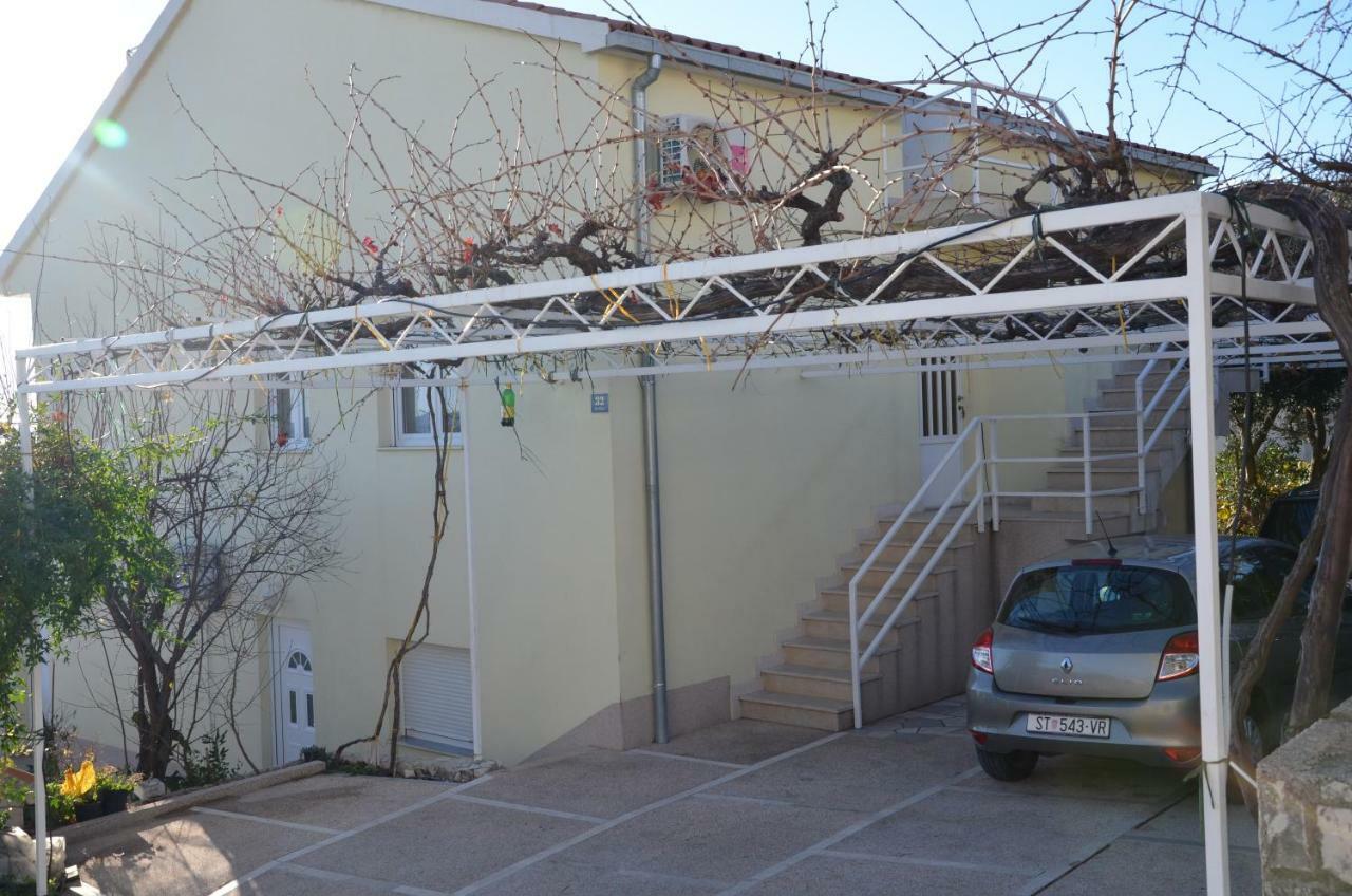 Apartment Jure Trogir Eksteriør billede